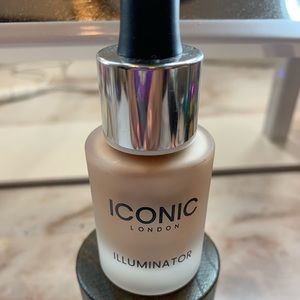 Iconic London illuminator